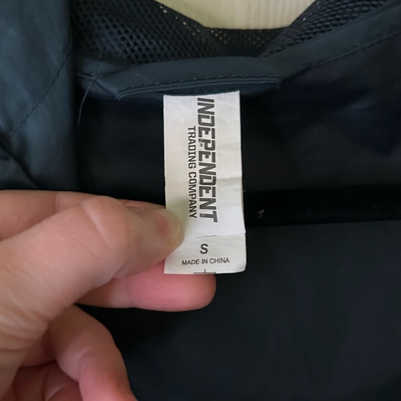 Men’s Lightweight Color block Windbreaker - Navy and Brown - Picture 6 of 6